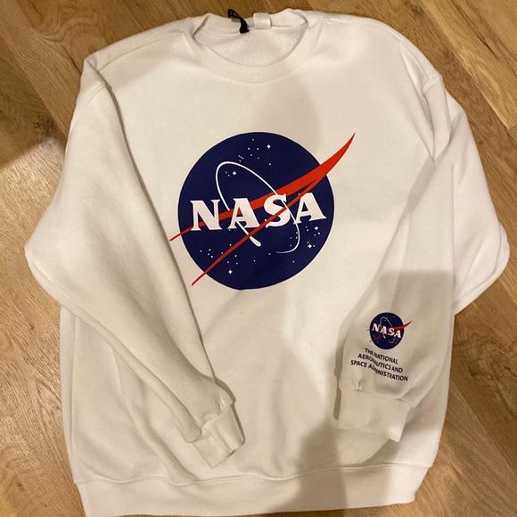 Tops - H&M NASA crewneck